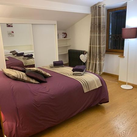 Domaine Des Pierres D Auvergne Flat Exterior photo