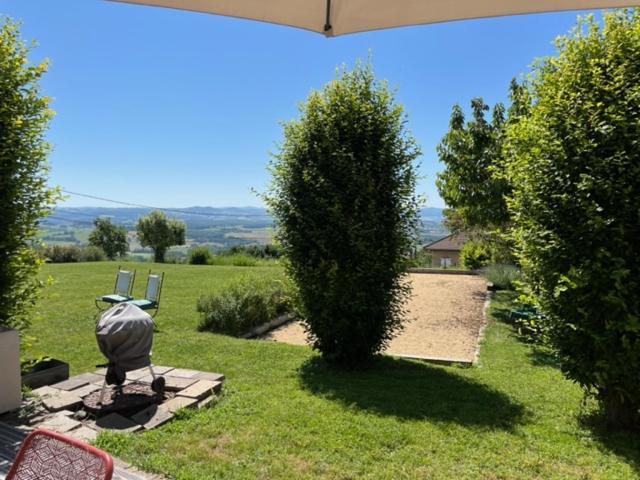 Domaine Des Pierres D Auvergne Flat Exterior photo