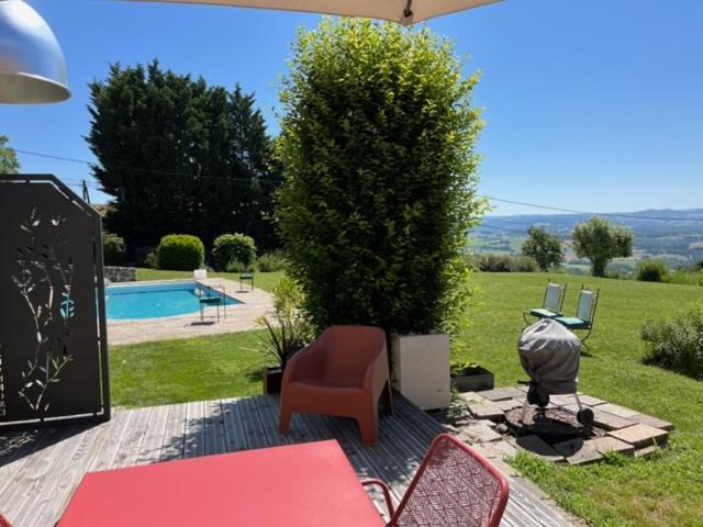 Domaine Des Pierres D Auvergne Flat Exterior photo